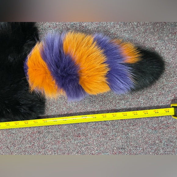 Authentic Fendi Fox Fur Stole Scarf - Picture 4 of 6